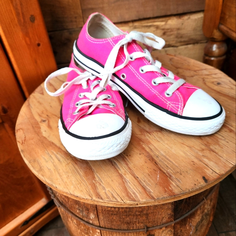 CONVERSE SHOES-YOUTH - Picture 1 of 6